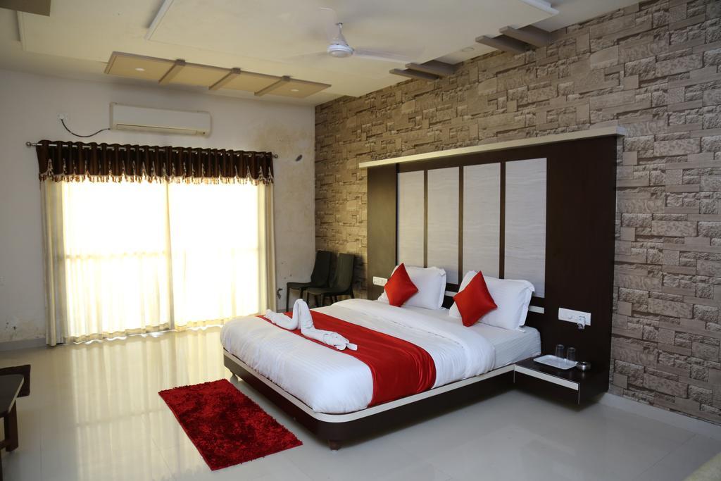 Hotel Rudra Plaza Dwarka  Luaran gambar